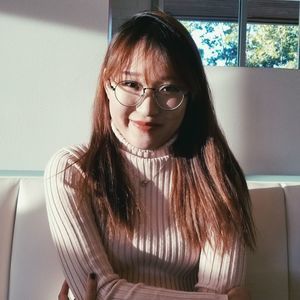 Meet your Posher, Esther